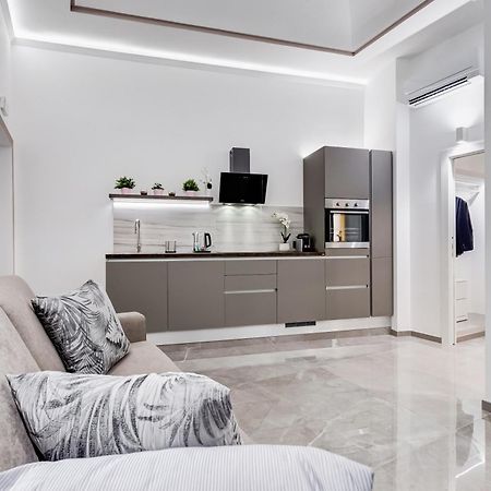Unoseitre - Luxury Apartment & Suite Rome Exterior photo